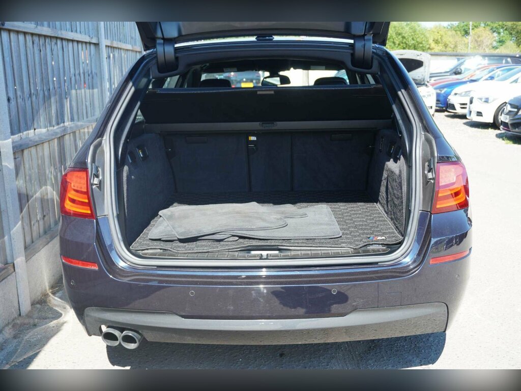 BMW 5 Series 2012 12 3.0 Blue #12