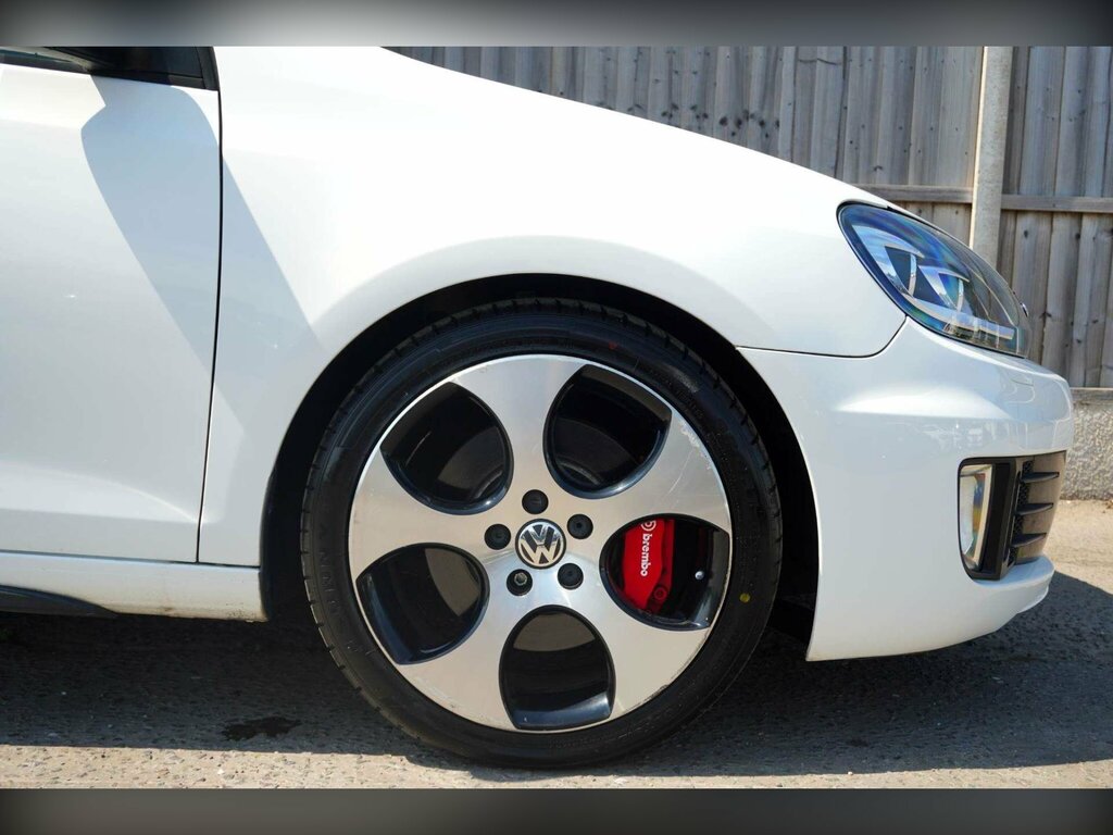Volkswagen Golf 1.6 Tdi S Black #23