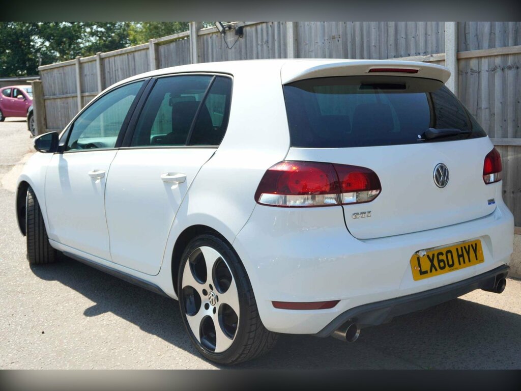 Volkswagen Golf 1.6 Tdi S Black #14