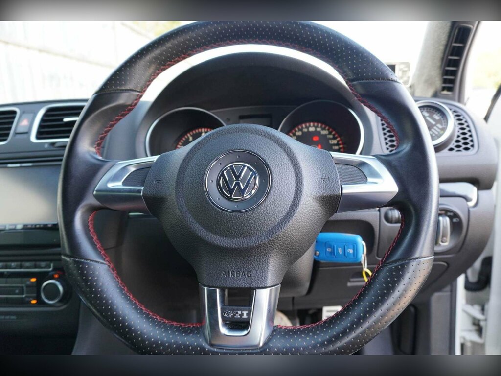 Volkswagen Golf 1.6 Tdi S Black #7