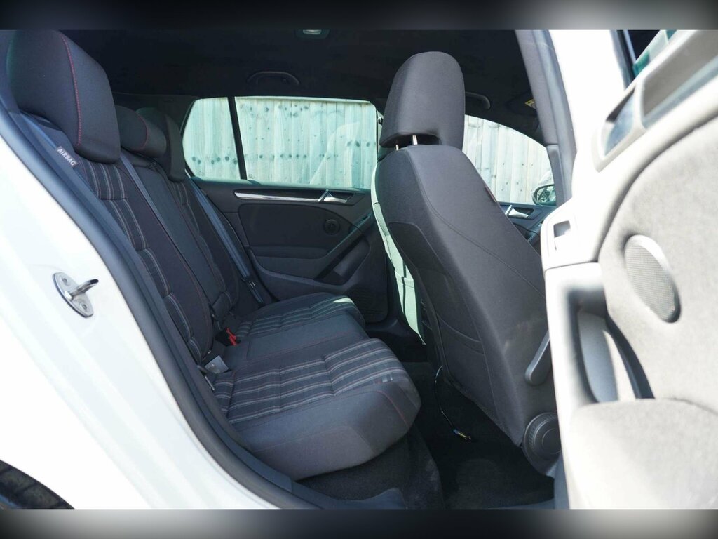 Volkswagen Golf 1.6 Tdi S Black #12