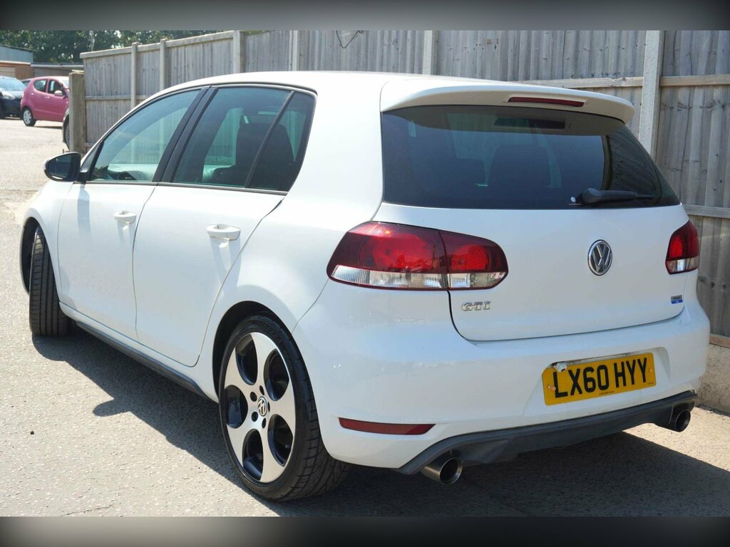 Volkswagen Golf 1.6 Tdi S Black #17