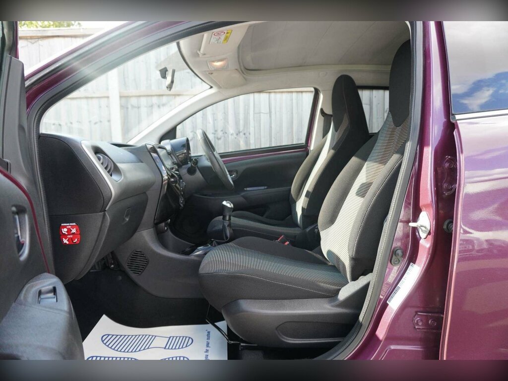 Peugeot 108 2014 64 Active Black #14
