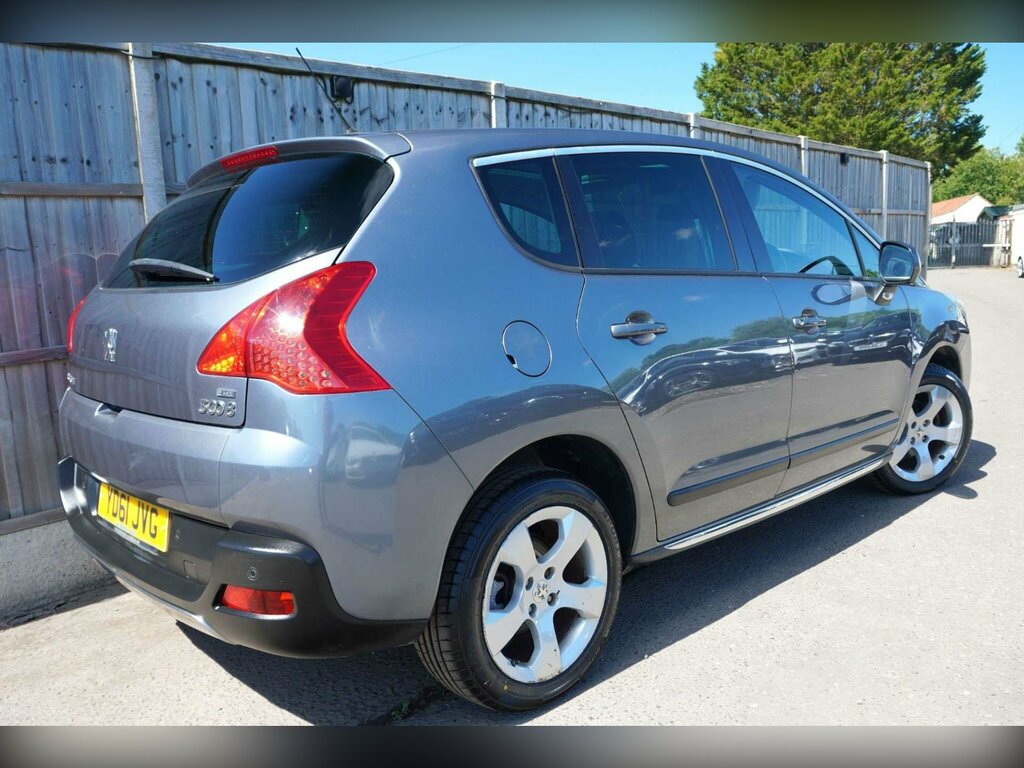 Peugeot 3008 Active Silver #9
