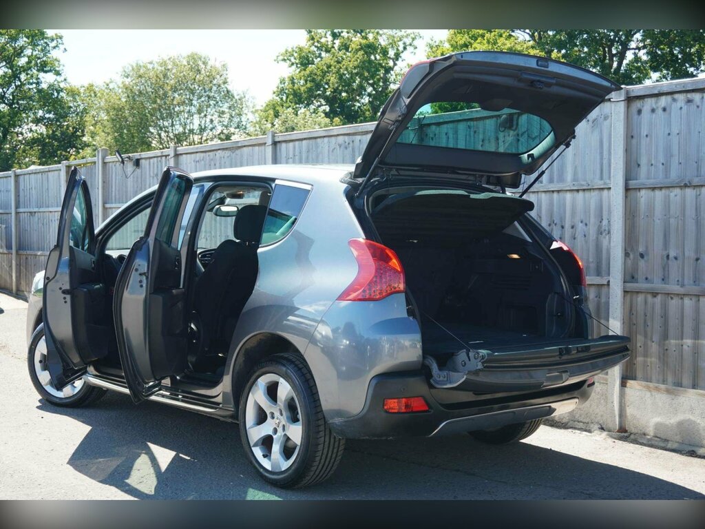Peugeot 3008 Active Silver #12