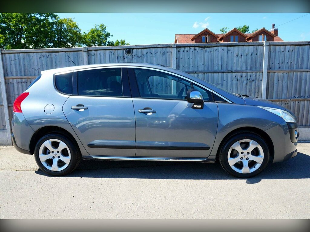 Peugeot 3008 Active Silver #23