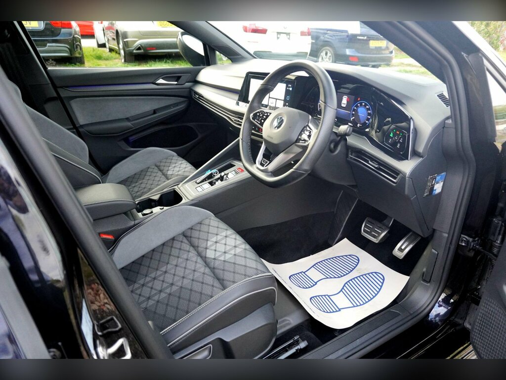 Volkswagen Golf 1.5 Tsi Life #17