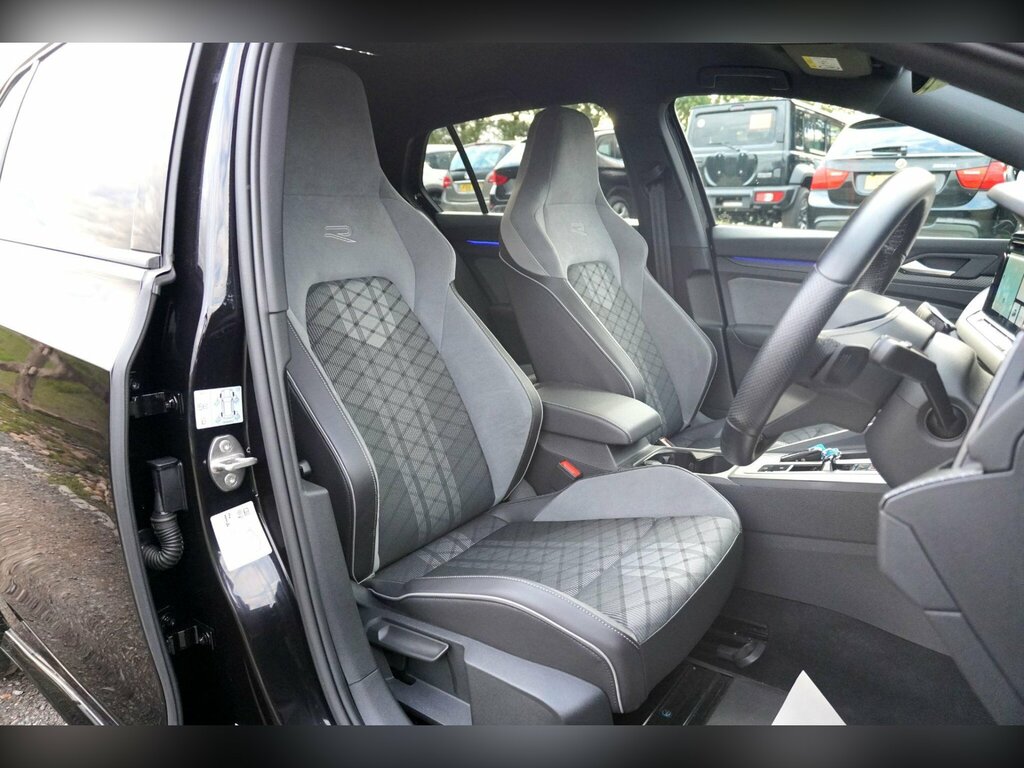 Volkswagen Golf 1.5 Tsi Life #16