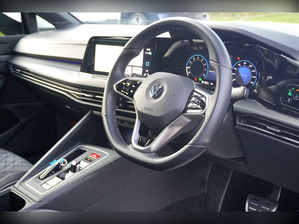 Volkswagen Golf 1.5 Tsi Life #21