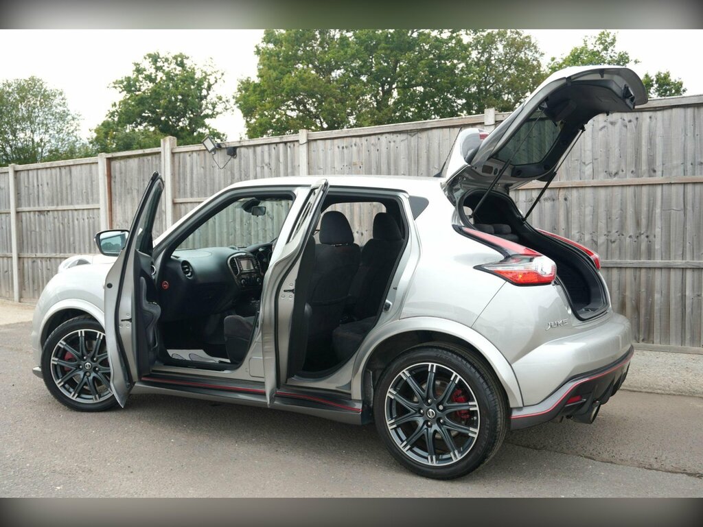 Nissan Juke 1.5 Tekna Dci 110 Bhp White #13