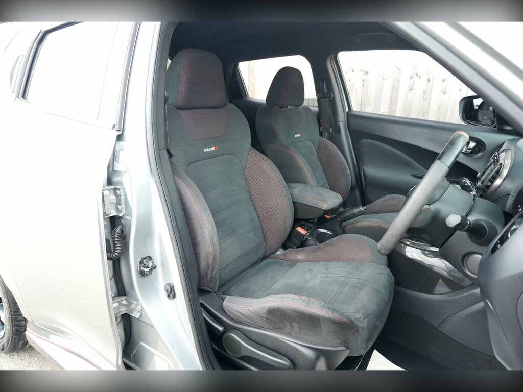 Nissan Juke 1.5 Tekna Dci 110 Bhp White #16
