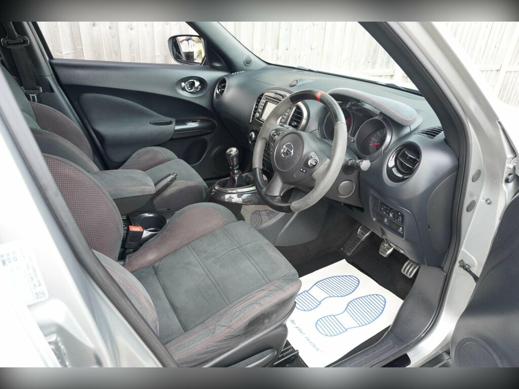 Nissan Juke 1.5 Tekna Dci 110 Bhp White #17