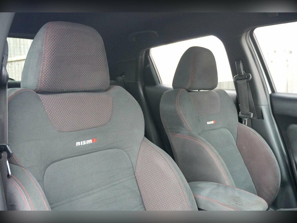Nissan Juke 1.5 Tekna Dci 110 Bhp White #9