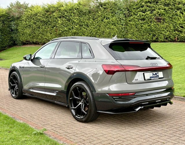 Audi Q8 e tron 50 Sport Suv Grey #3