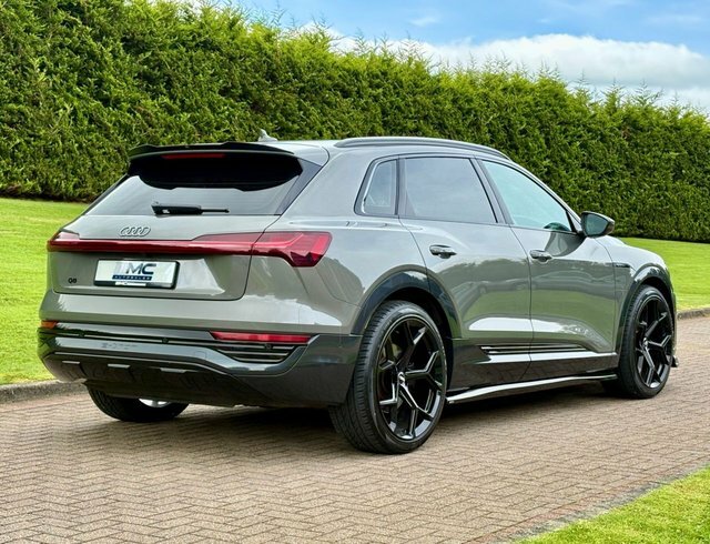 Audi Q8 e tron 50 Sport Suv Grey #2