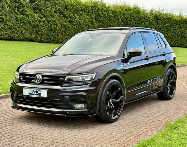 Volkswagen Tiguan 2.0 Tdi R-line Suv Black #2