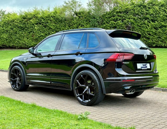 Volkswagen Tiguan 2.0 Tdi R-line Suv Black #4