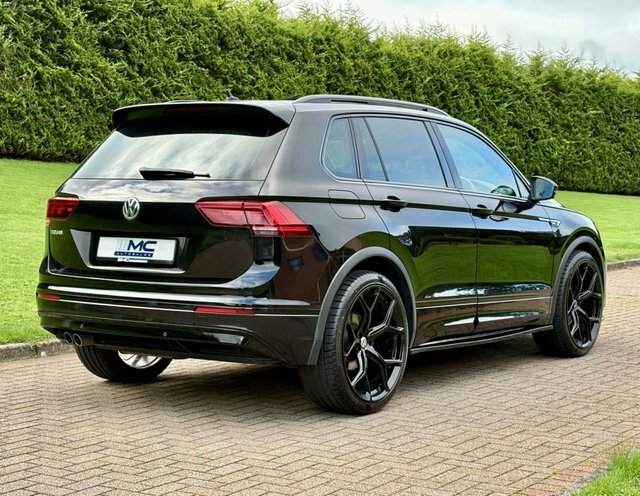 Volkswagen Tiguan 2.0 Tdi R-line Suv Black #3