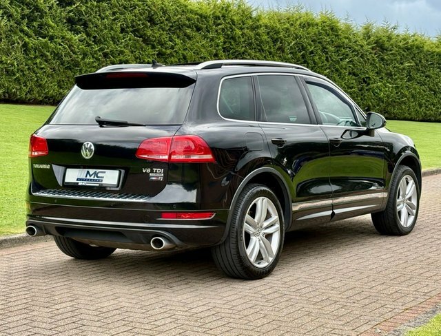 Volkswagen Touareg 3.0 Tdi V6 Bluemotion Black #3