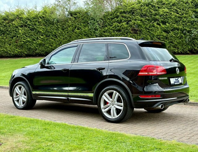 Volkswagen Touareg 3.0 Tdi V6 Bluemotion Black #6
