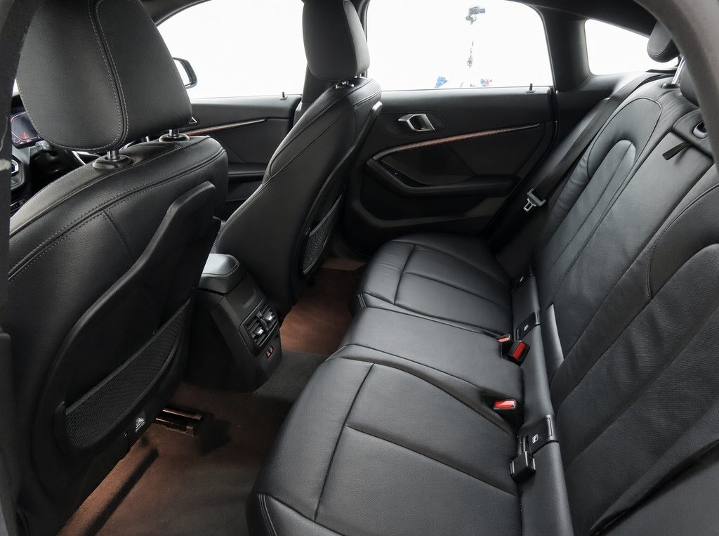 BMW 2 Series Gran Coupe 2L M Sport White #10