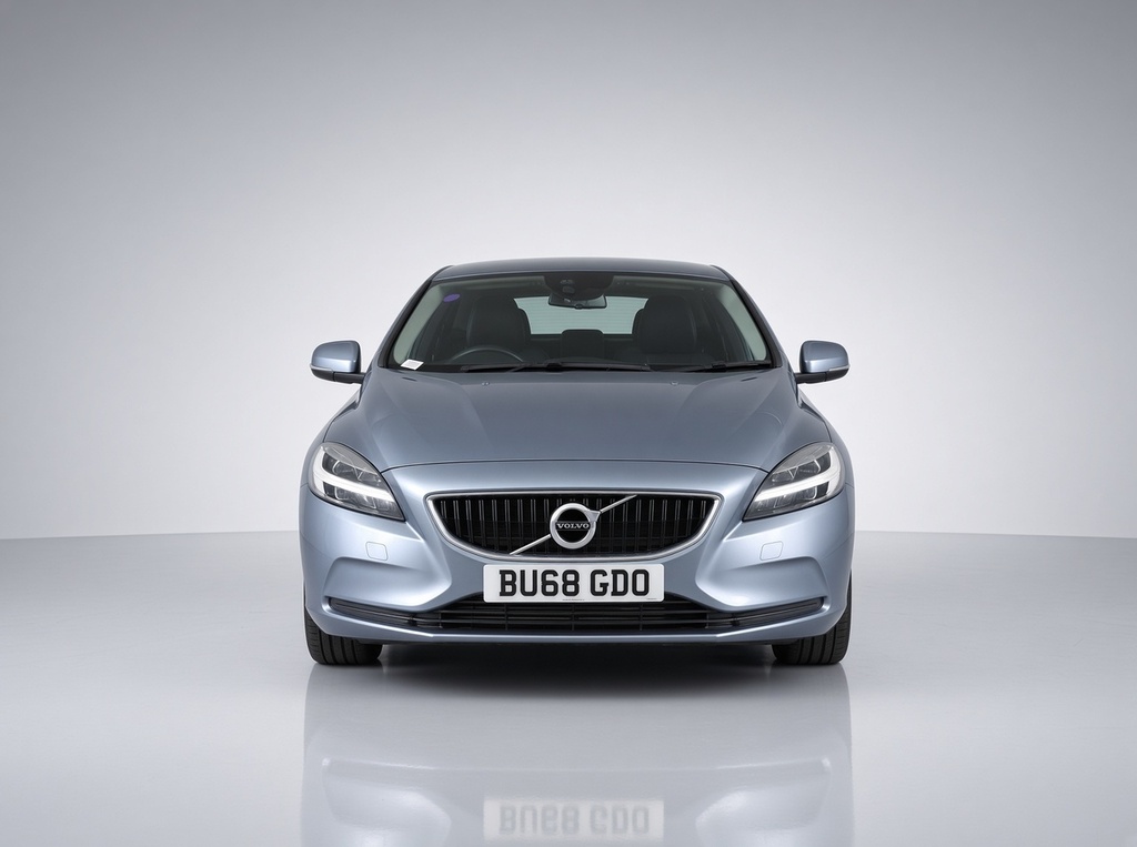Volvo V40 T3 Inscription Red #1
