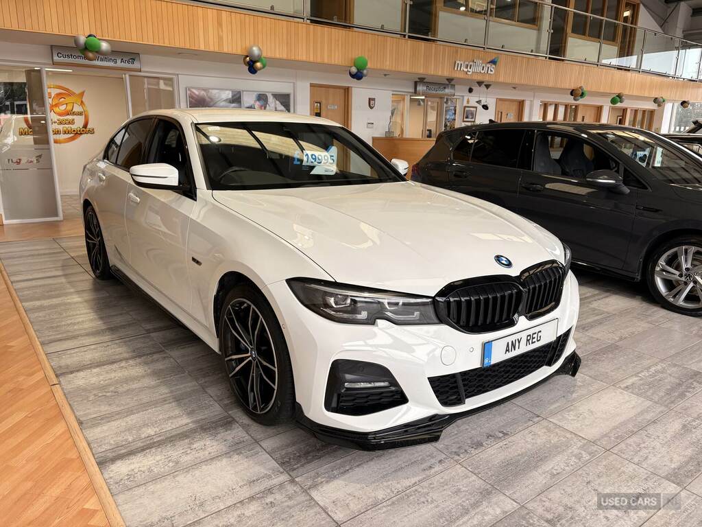 BMW 3 Series 330E M Sport Step HT22KYE White #4