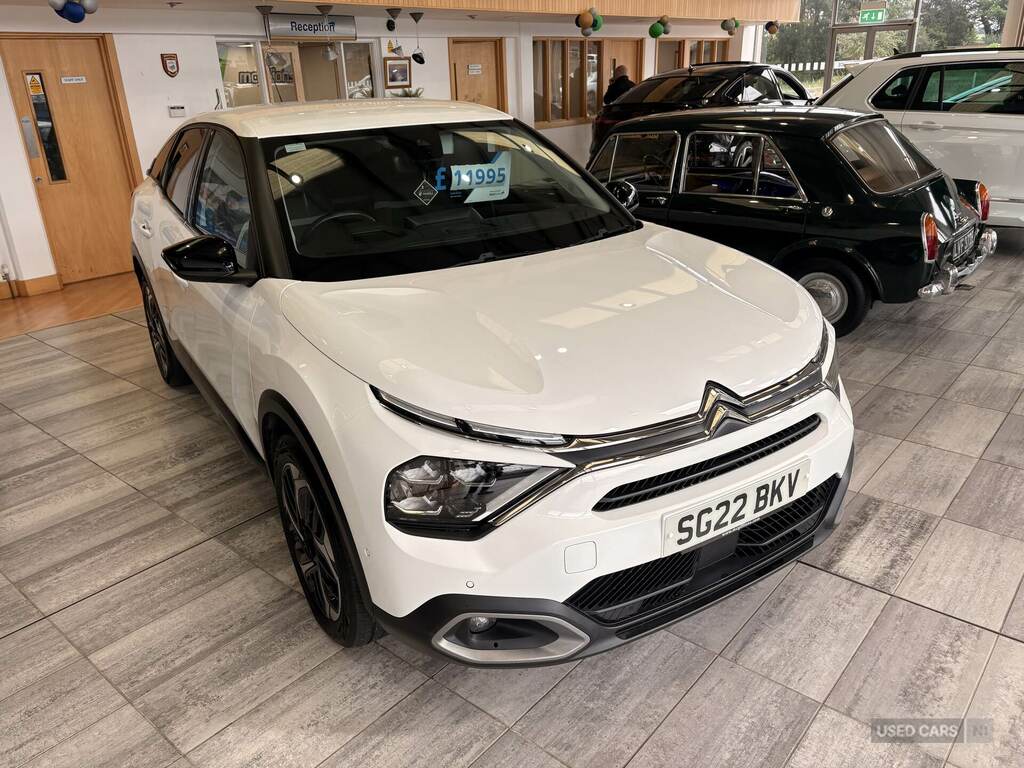 Citroen C4 1.5 Bluehdi Shine White #2
