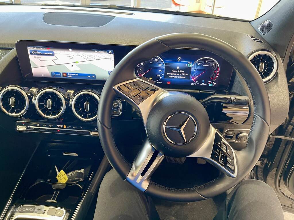 Mercedes-Benz GLA Class Gla 200D Sport Executive Black #6