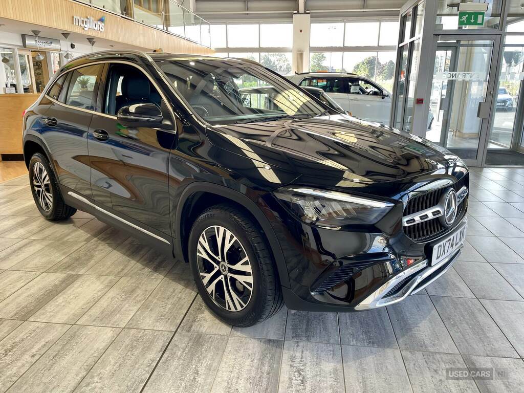 Mercedes-Benz GLA Class Gla 200D Sport Executive Black