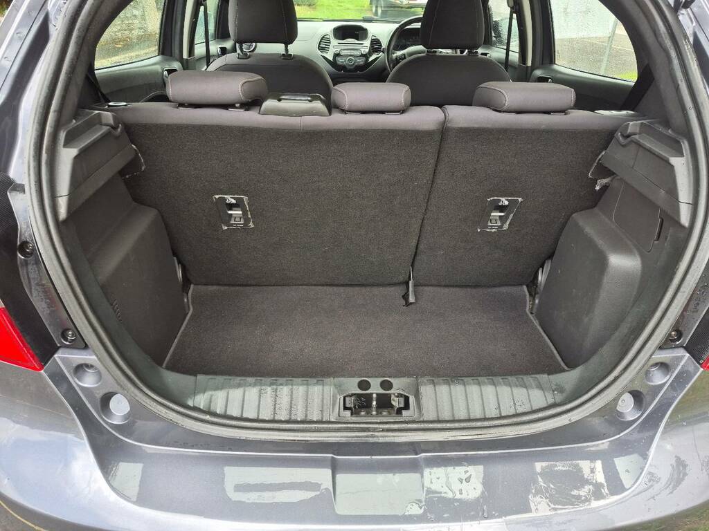 Ford KA+ 1.2L Zetec 70Ps 2017 17 White #10