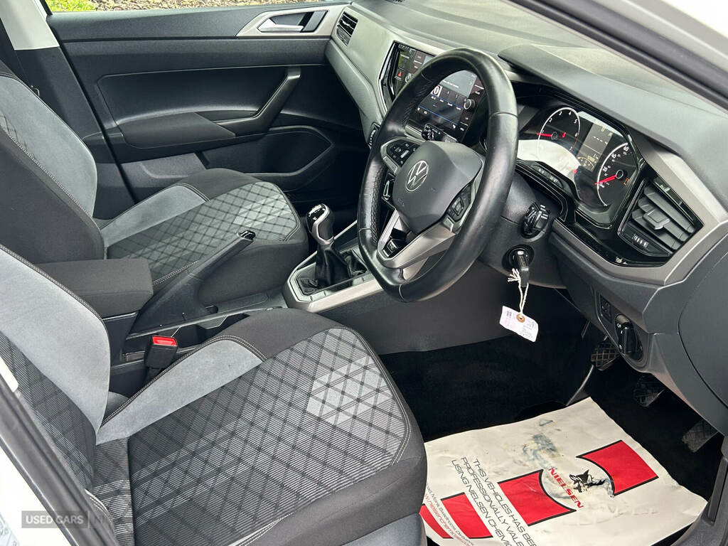 Volkswagen Polo 1.0 S White #5