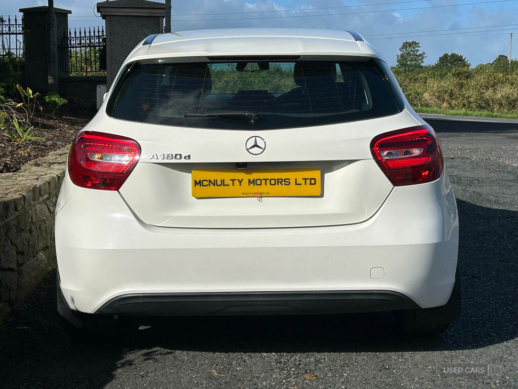 Mercedes-Benz A Class A180d Se White #4