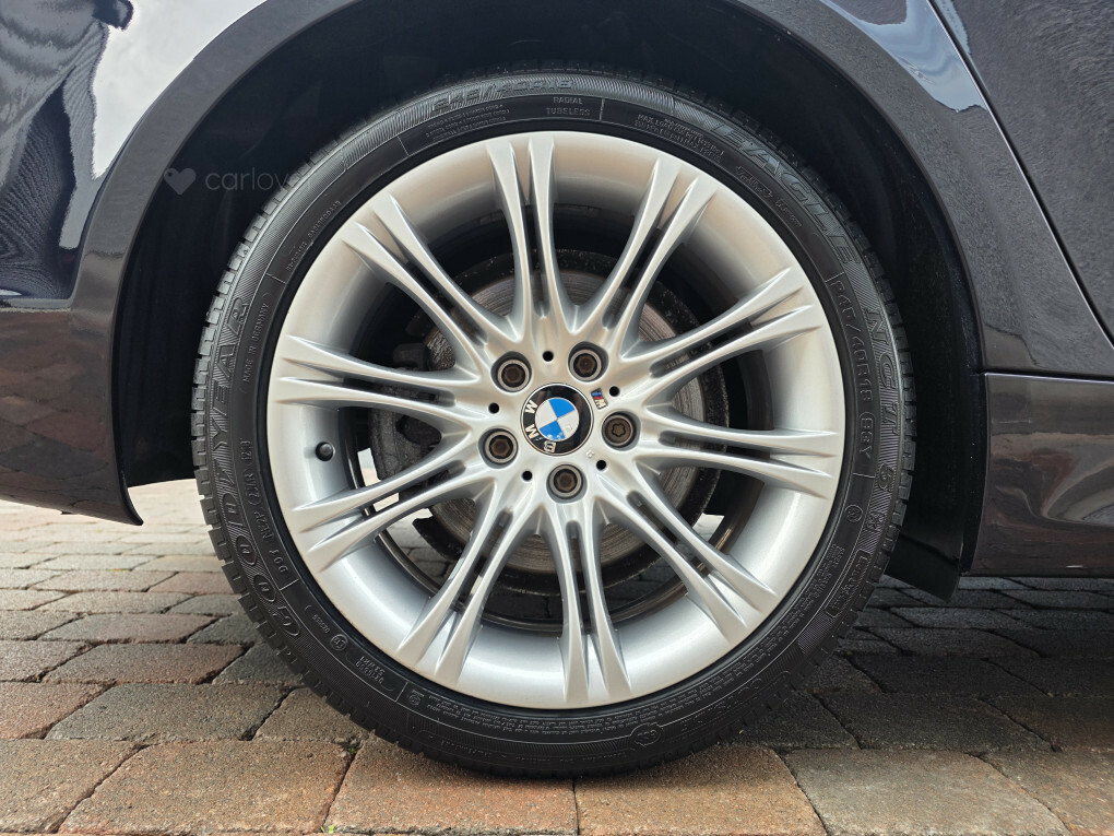 BMW 5 Series Black #37