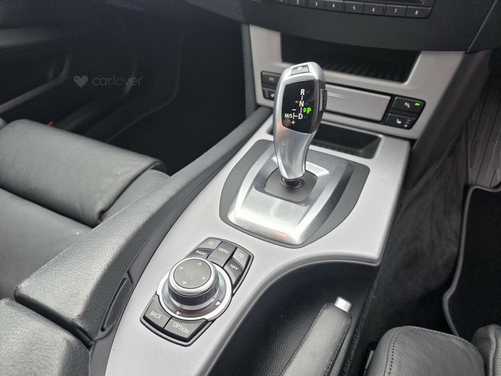 BMW 5 Series Black #30