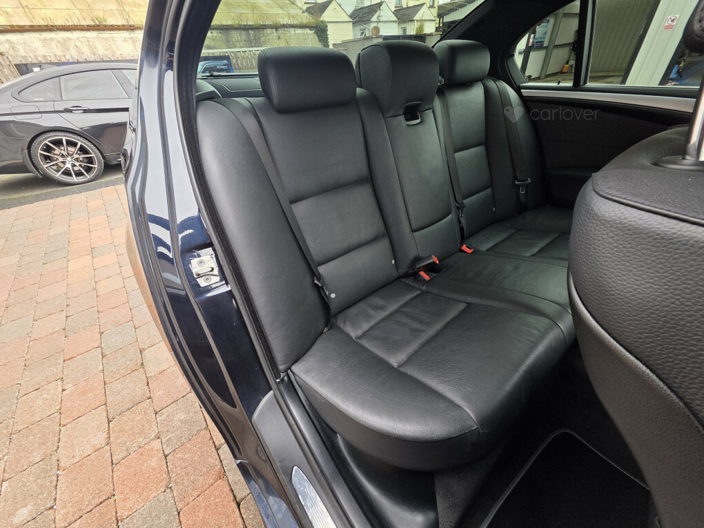 BMW 5 Series Black #20