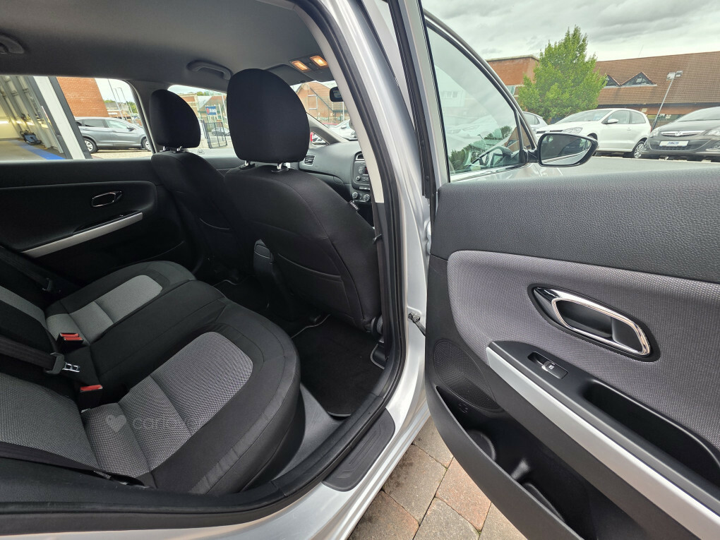 Kia Ceed 1.6 Crdi 2 Sportswagon Euro 6 Ss Silver #19