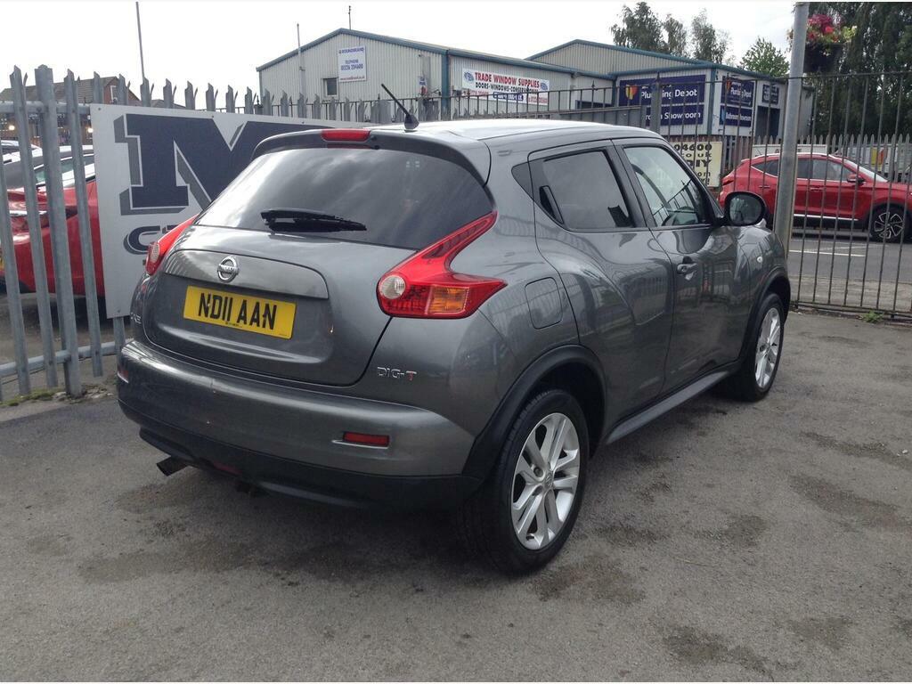 Nissan Juke Acenta Black #6