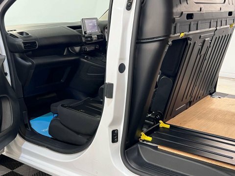 Vauxhall Combo L2 Pro 1.5 100Ps 2300 Euro6  #36