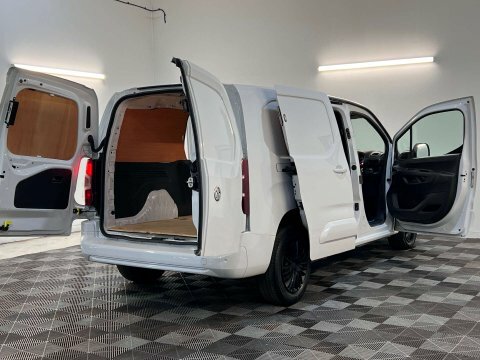 Vauxhall Combo L2 Pro 1.5 100Ps 2300 Euro6  #43