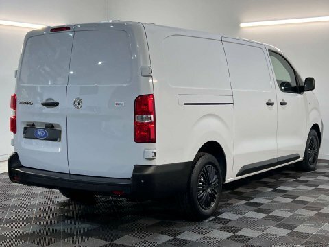 Vauxhall Vivaro 1.5 Vivaro F2900 White #3