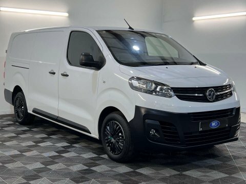 Vauxhall Vivaro 1.5 Vivaro F2900 White