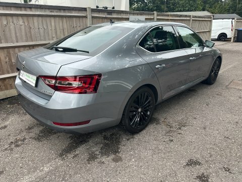 Skoda Superb Se L Executive Grey #4