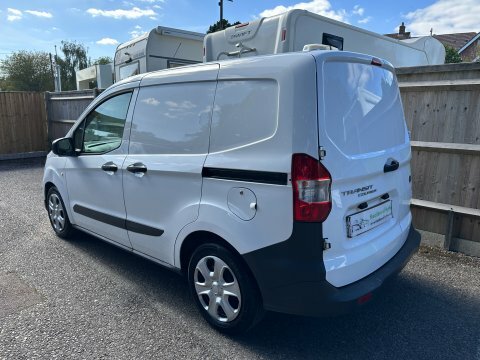 Ford Transit Courier Trend 1.5 Tdci #5
