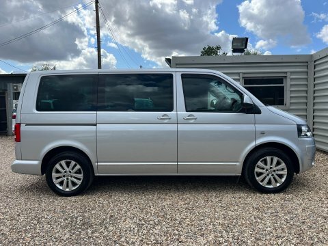 Volkswagen Caravelle 2.0 Bitdi Bluemotion Silver #2