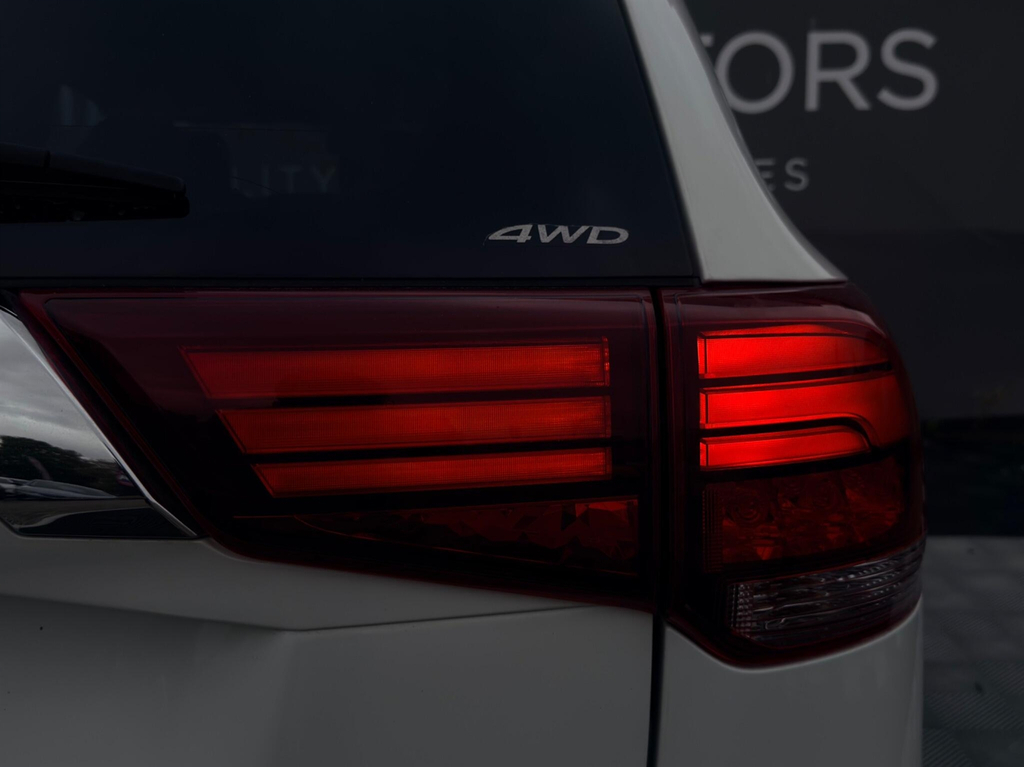 Mitsubishi Outlander 2.2 Di-d 3 4Wd Euro 6  #6
