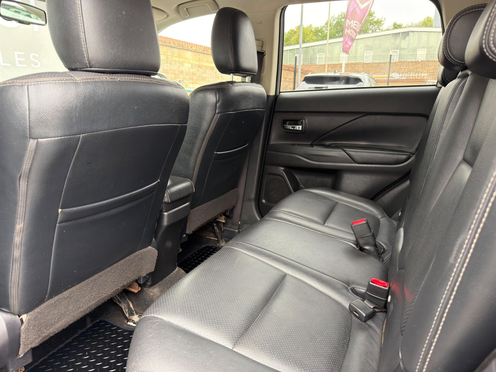 Mitsubishi Outlander  Black #43