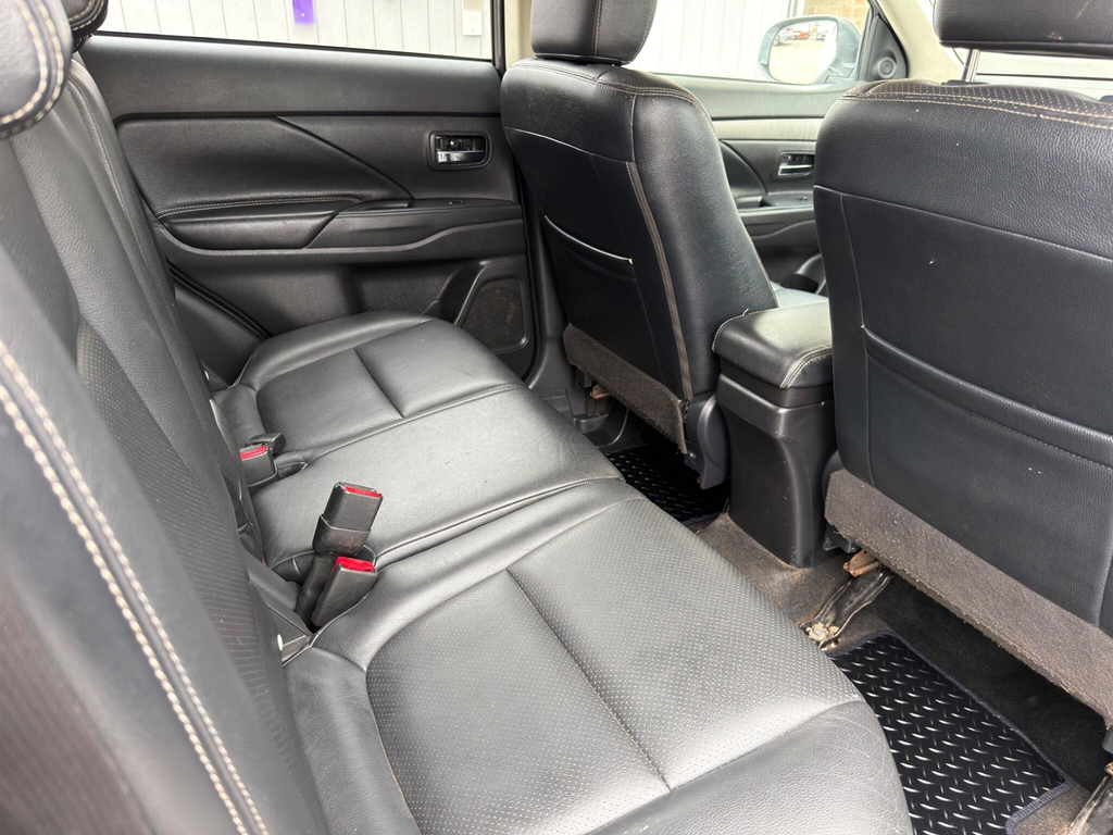 Mitsubishi Outlander  Black #41