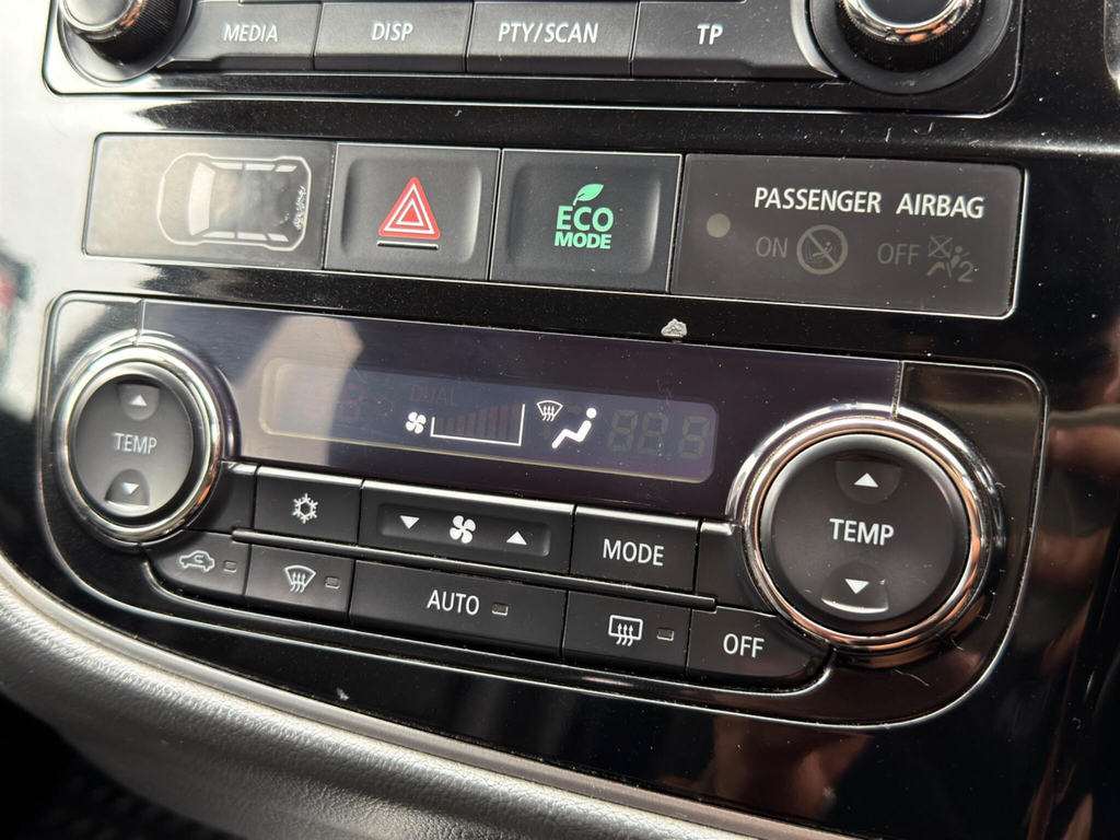 Mitsubishi Outlander  Black #34