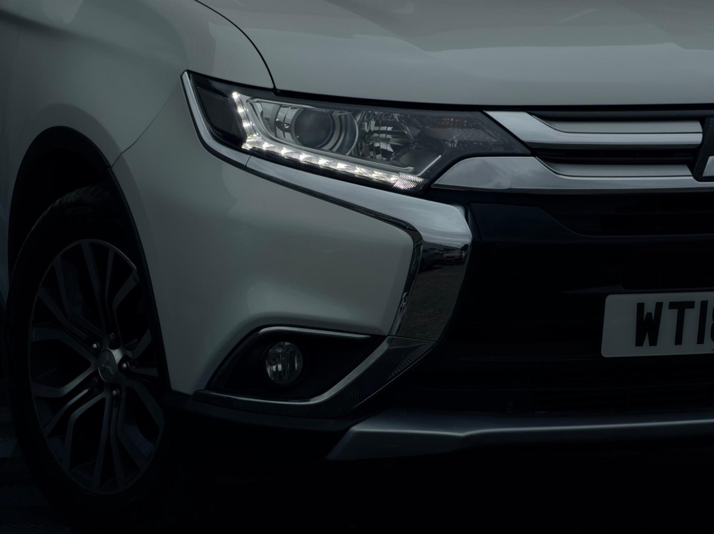 Mitsubishi Outlander 2.2 Di-d 3 4Wd Euro 6  #4